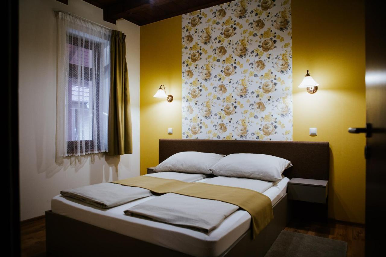 Nemeth Apartmanhazak Morahalom Luaran gambar